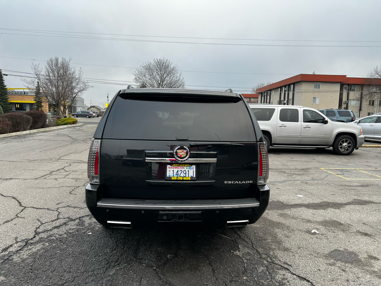 Cadillac Escalade ESV AWD Premium 2013