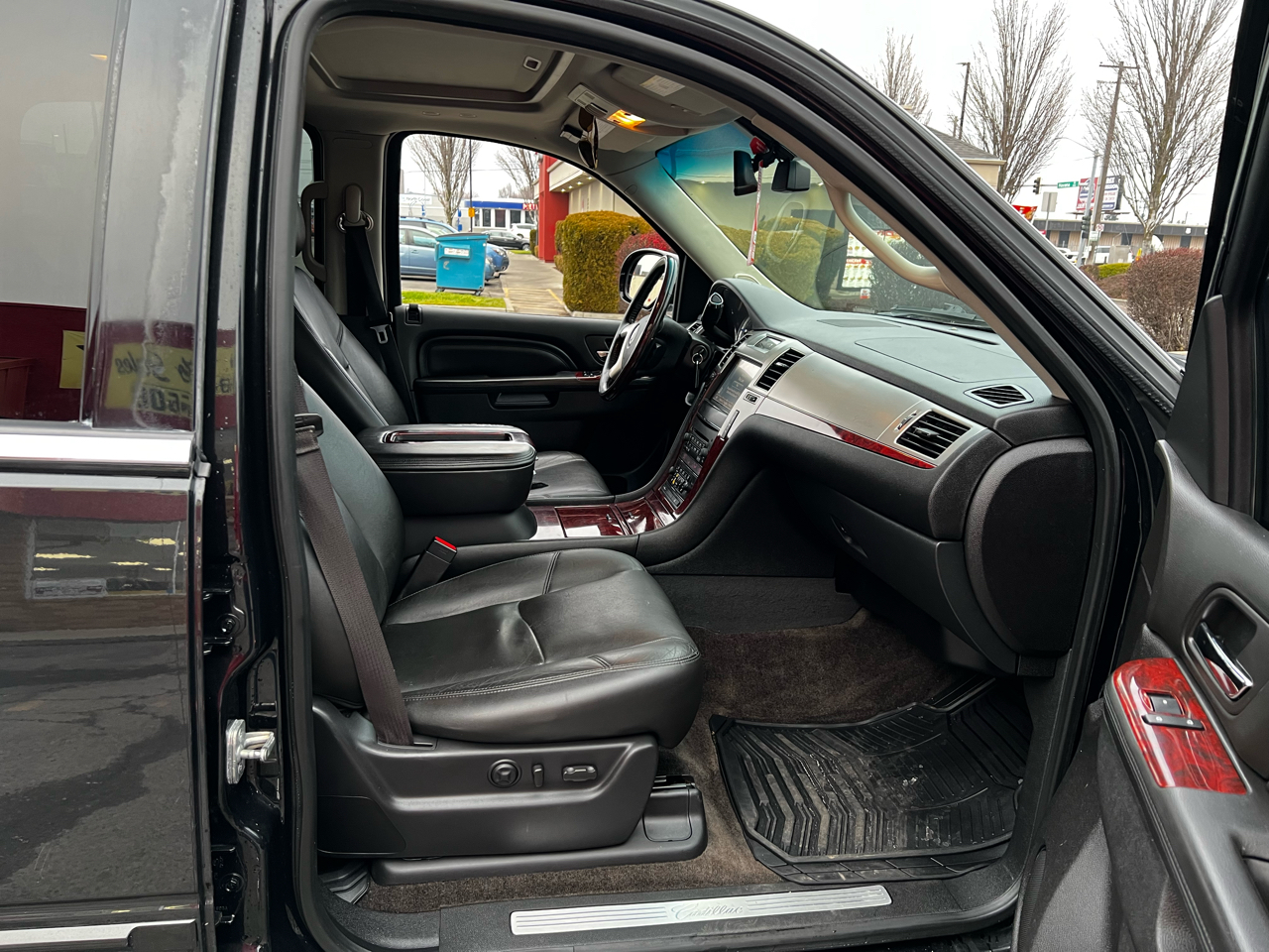 Cadillac Escalade ESV AWD Premium 2013