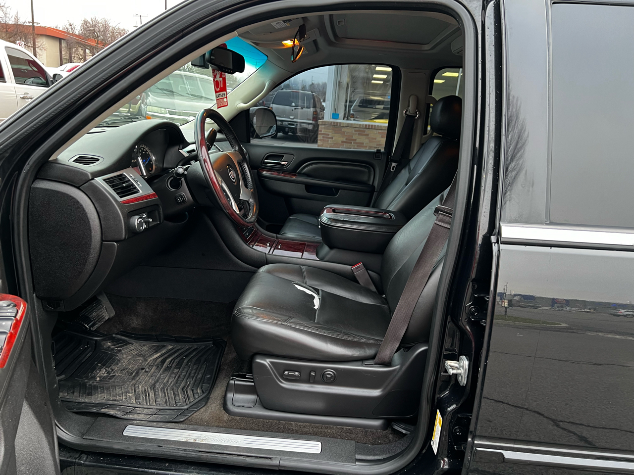 Cadillac Escalade ESV AWD Premium 2013