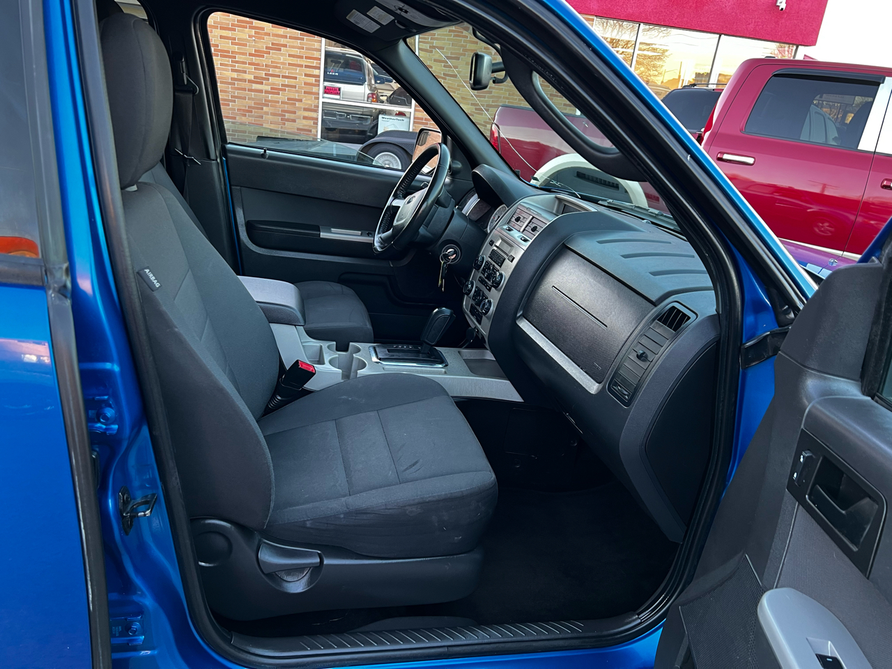 Ford Escape XLT 4WD 2012