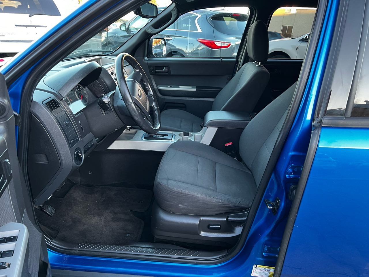 Ford Escape XLT 4WD 2012