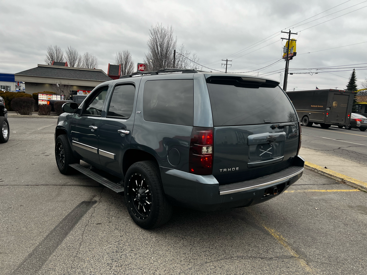Chevrolet Tahoe LTZ 4D SUV 4WD 2008