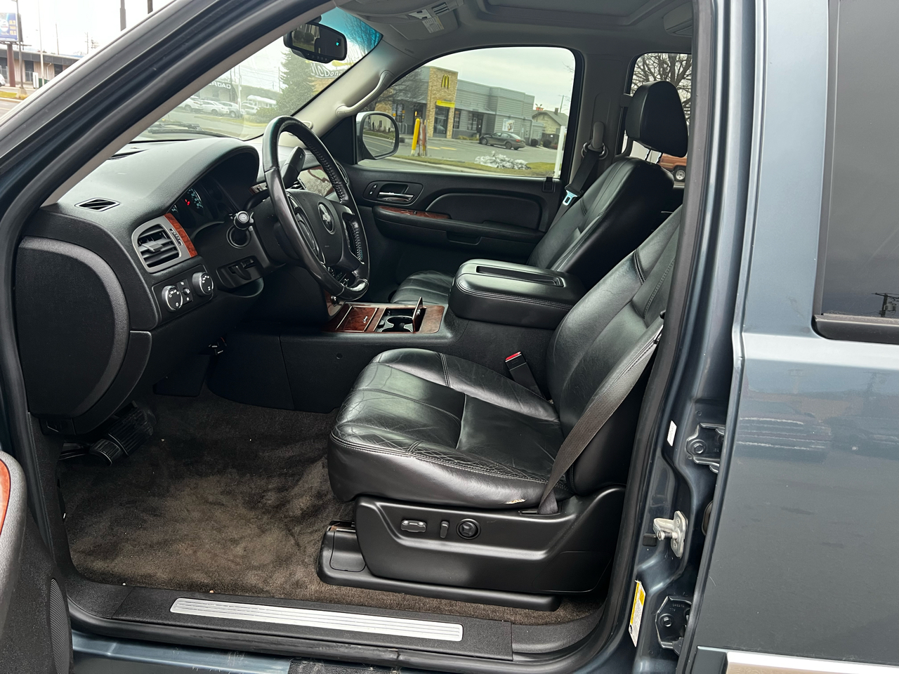 Chevrolet Tahoe LTZ 4D SUV 4WD 2008