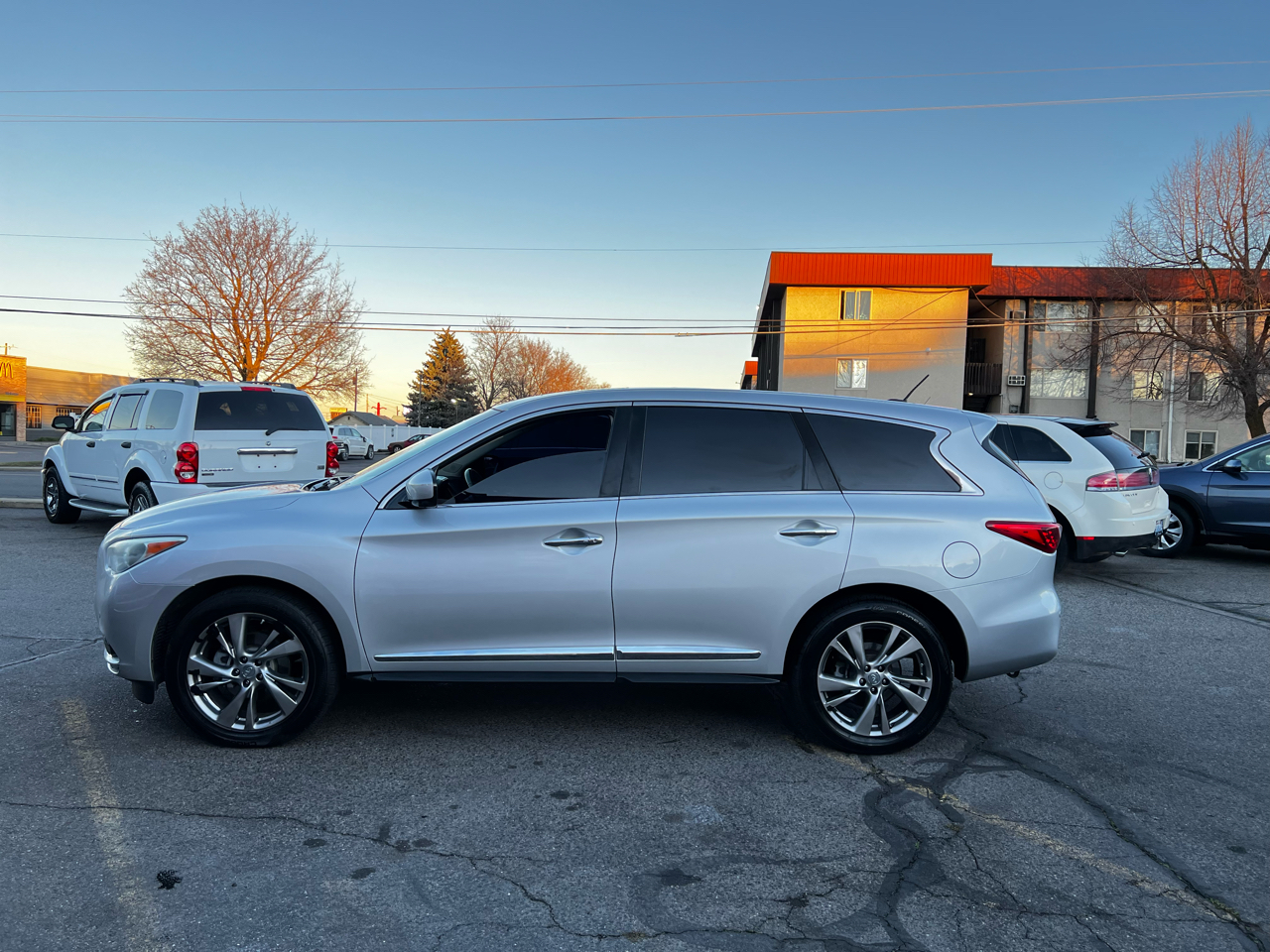 Infiniti JX FWD 2013