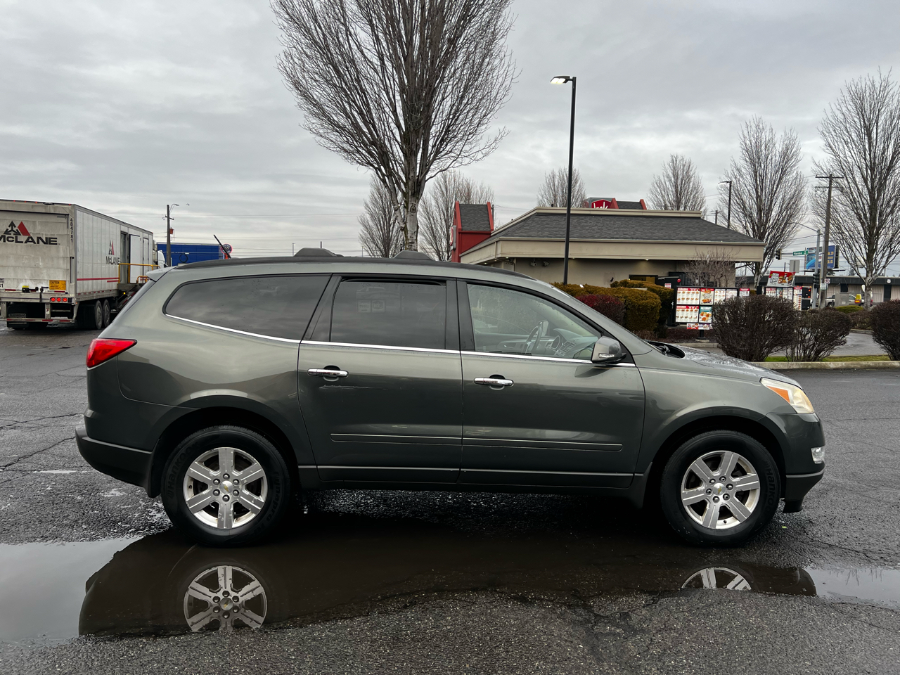 Chevrolet Traverse 2LT AWD 2011
