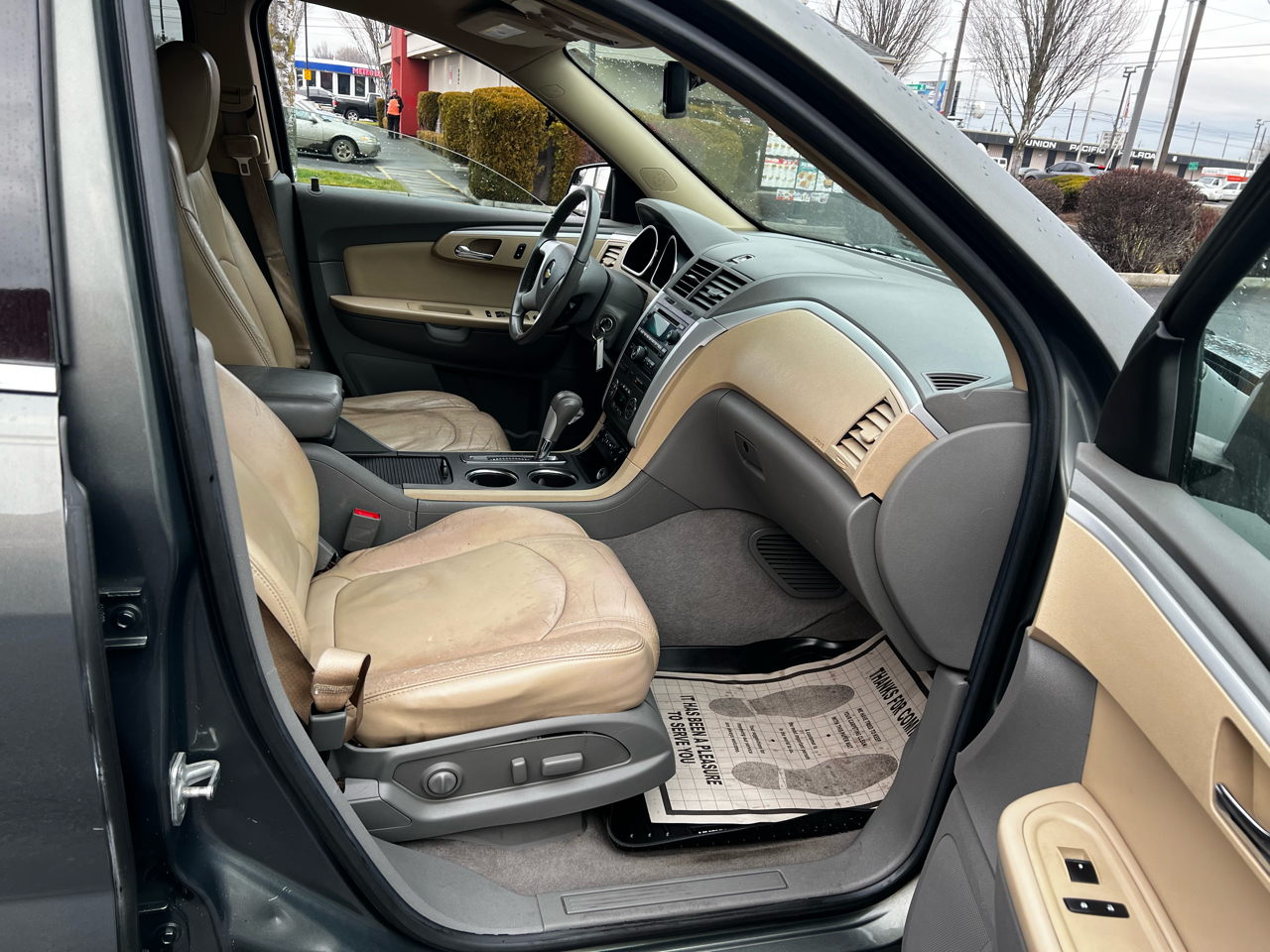 Chevrolet Traverse 2LT AWD 2011