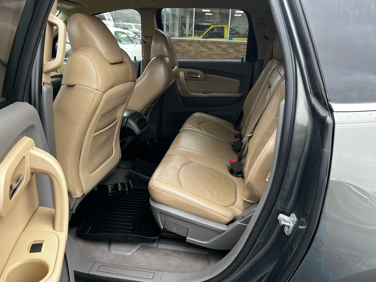 Chevrolet Traverse 2LT AWD 2011