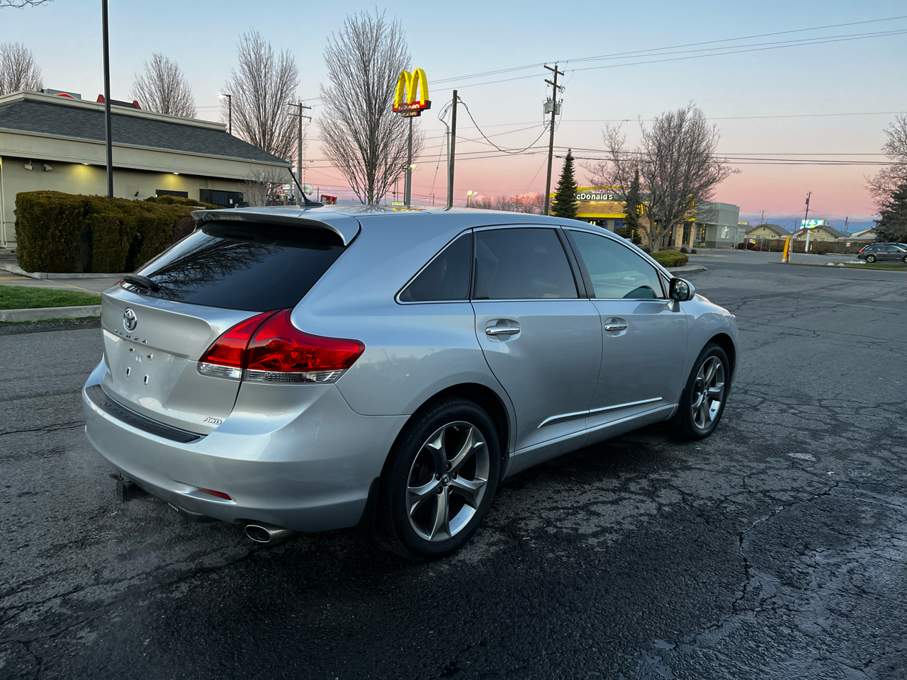 Toyota Venza AWD V6 2011