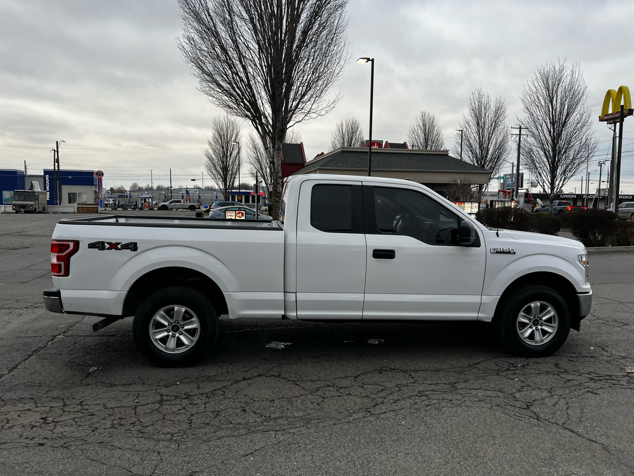 Ford F-150 4WD SuperCab 163" XL 2018