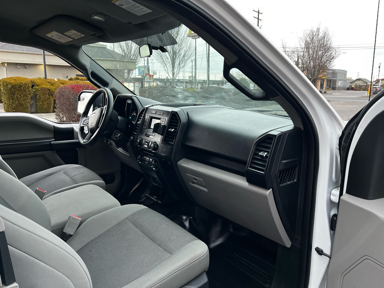 Ford F-150 4WD SuperCab 163" XL 2018