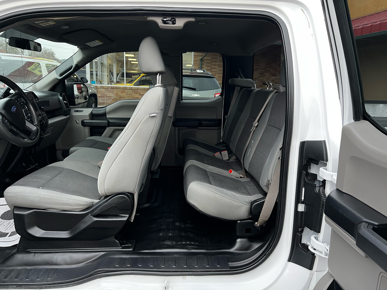 Ford F-150 4WD SuperCab 163" XL 2018