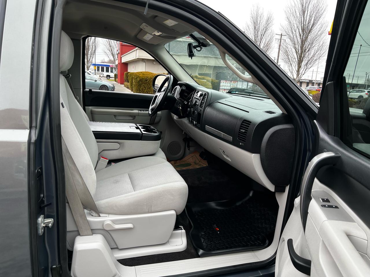 Chevrolet Silverado 1500 LT Ext. Cab 4WD 2011