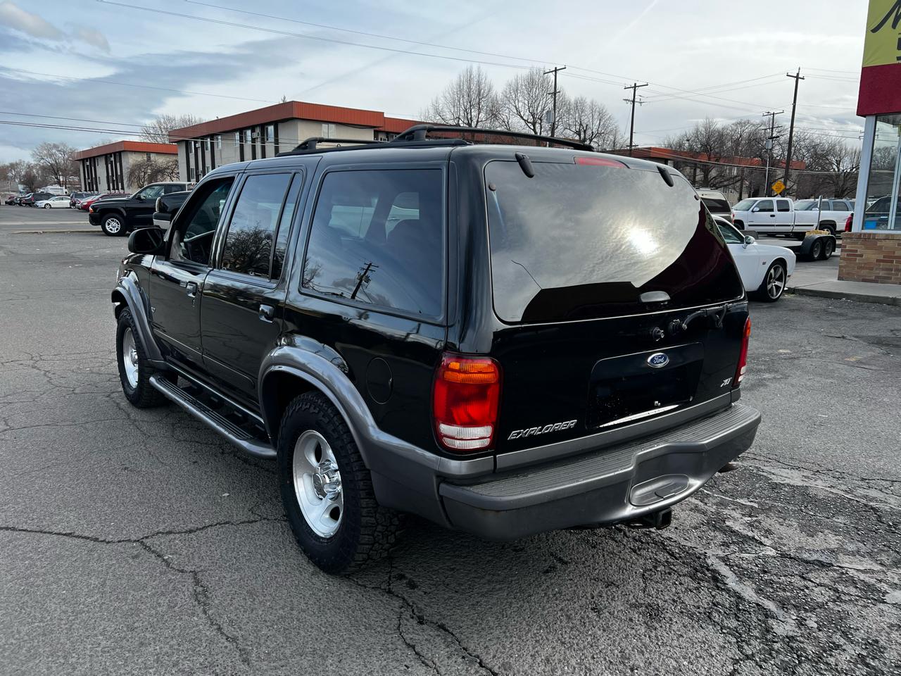 Ford Explorer XLT 4WD 2000