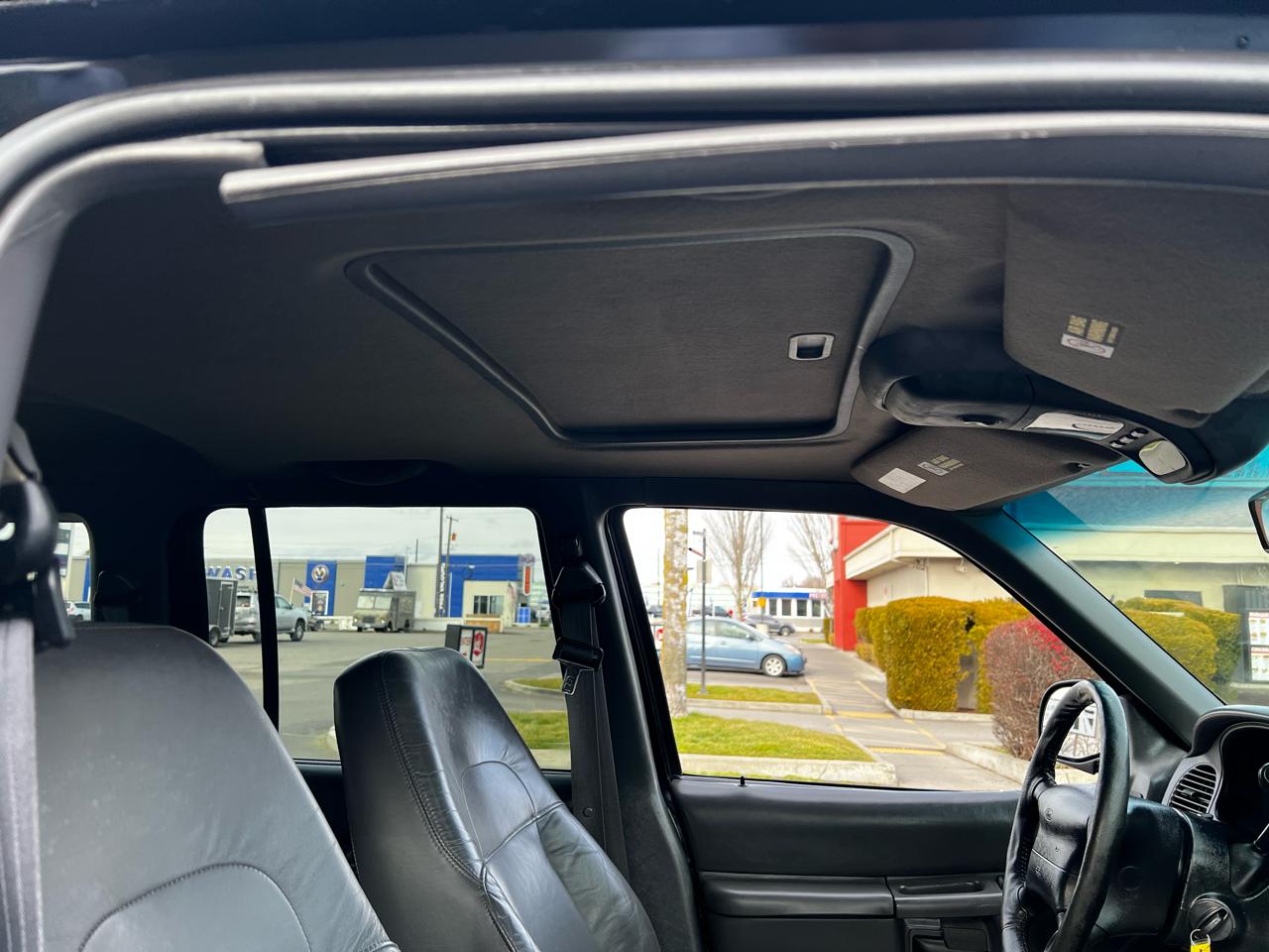 Ford Explorer XLT 4WD 2000