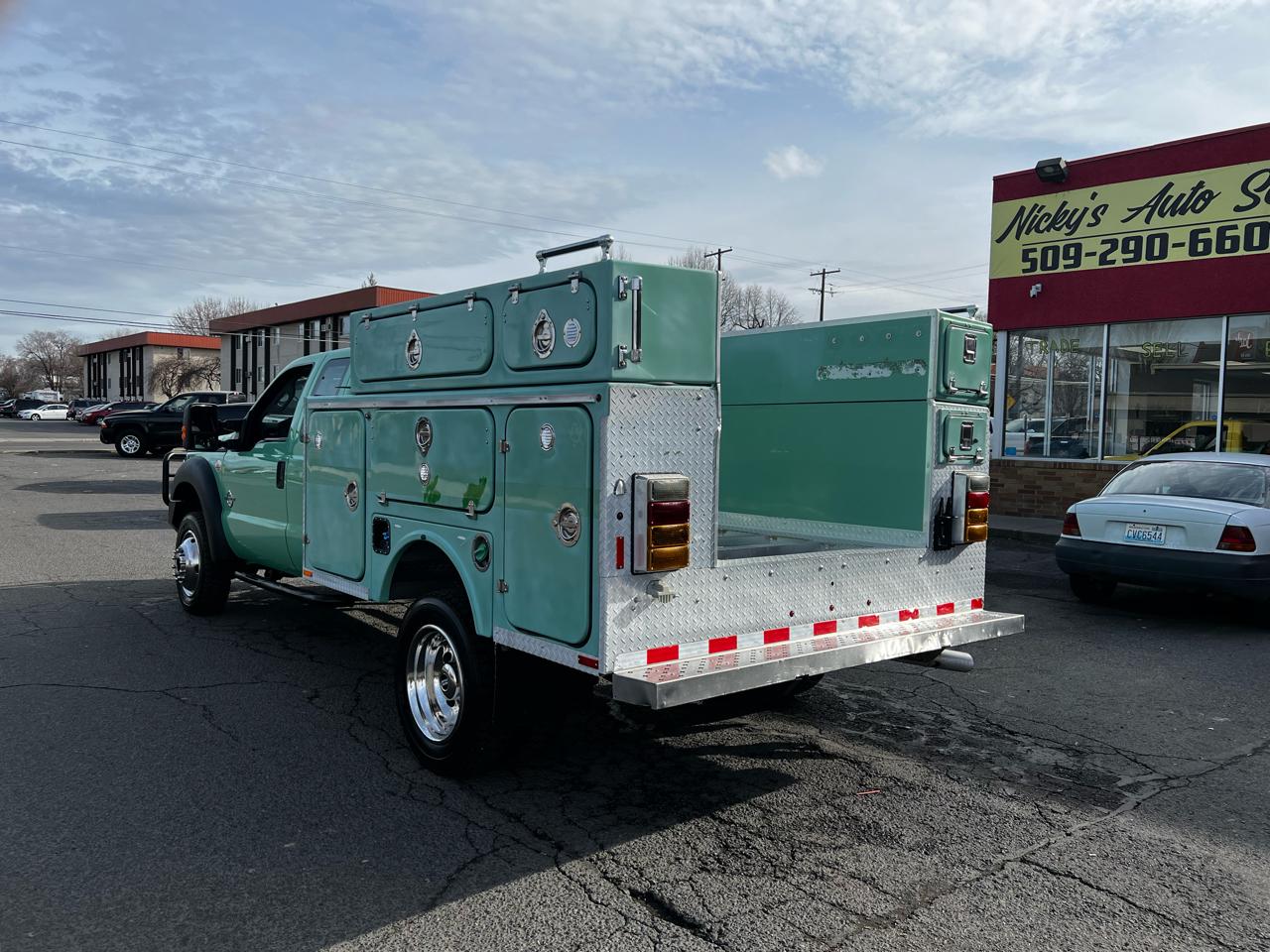 Ford F-550 SuperCab DRW 4WD 2012