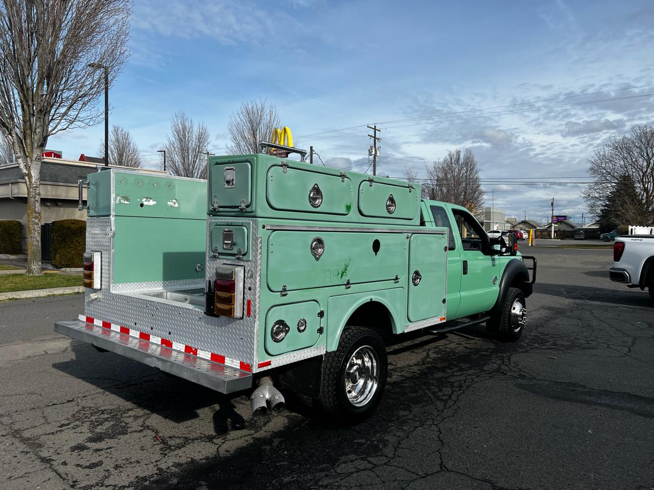 Ford F-550 SuperCab DRW 4WD 2012