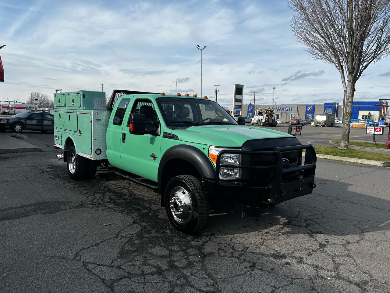 Ford F-550 SuperCab DRW 4WD 2012