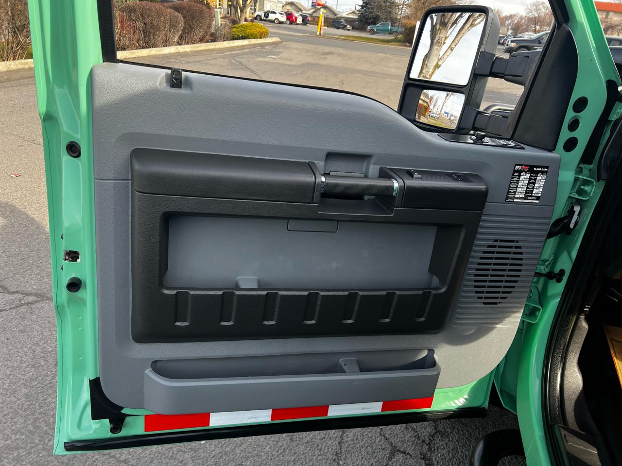 Ford F-550 SuperCab DRW 4WD 2012