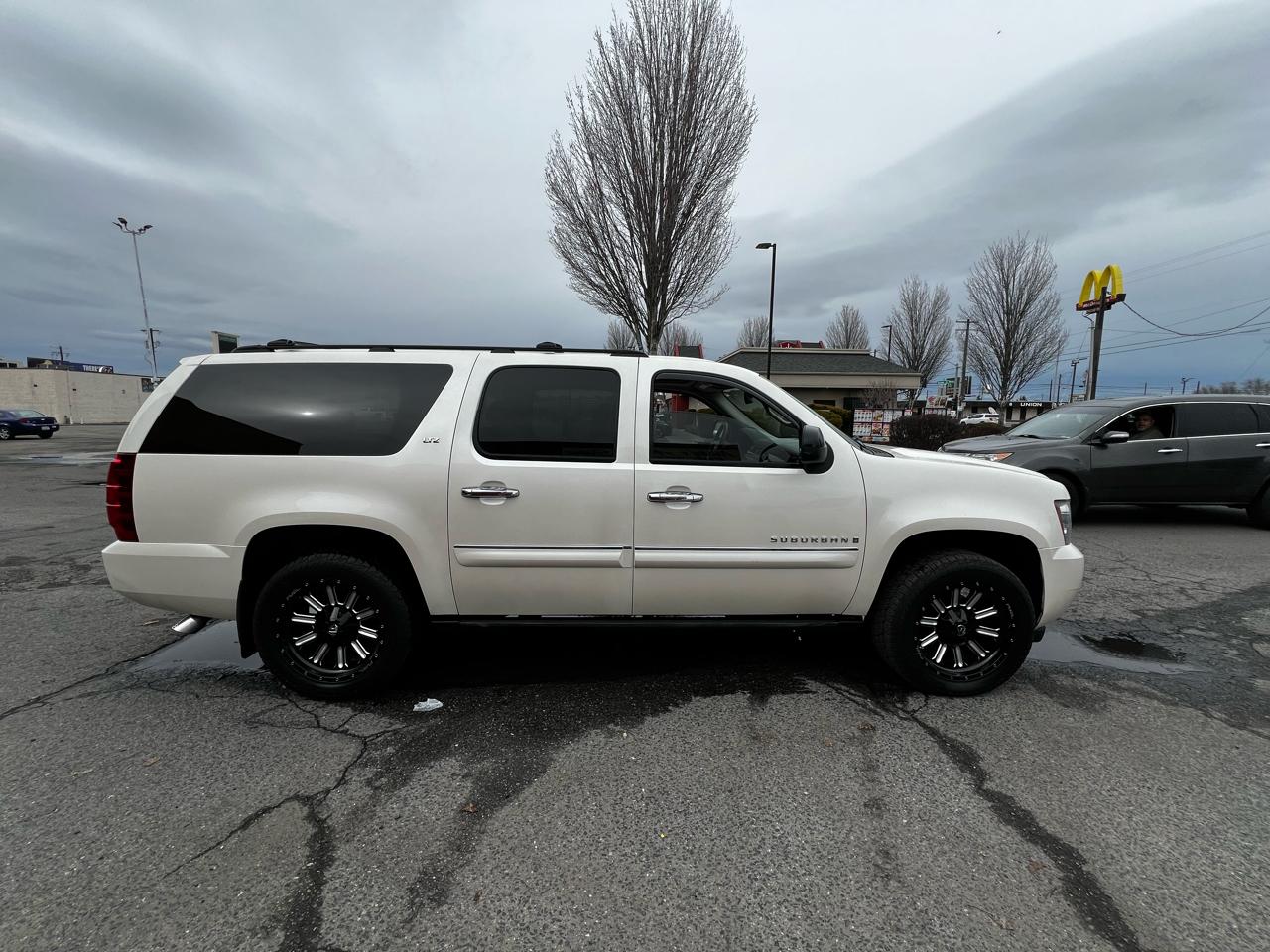 Chevrolet Suburban LTZ 1500 4WD 2008