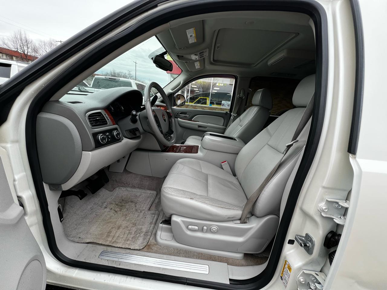 Chevrolet Suburban LTZ 1500 4WD 2008