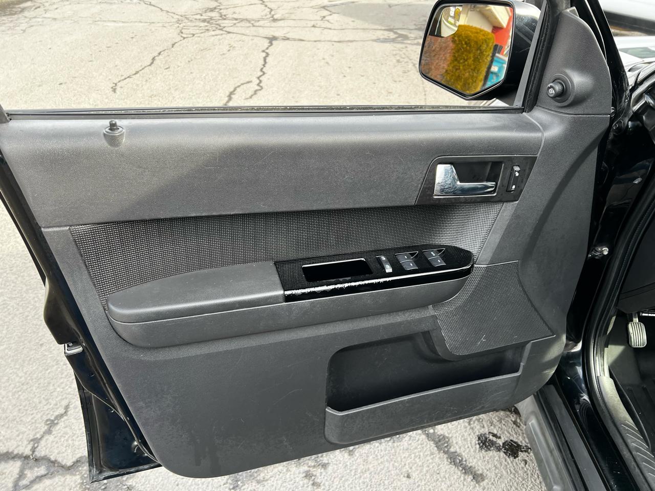 Ford Escape Limited 4WD 2010