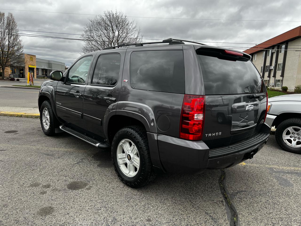 Chevrolet Tahoe  2010