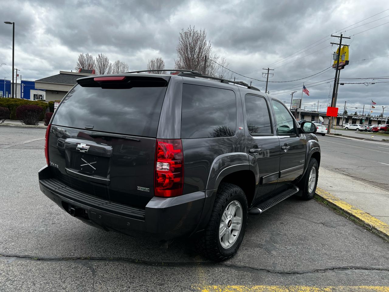 Chevrolet Tahoe  2010