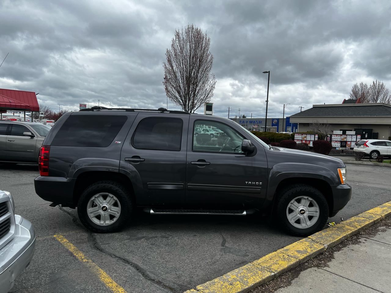 Chevrolet Tahoe  2010
