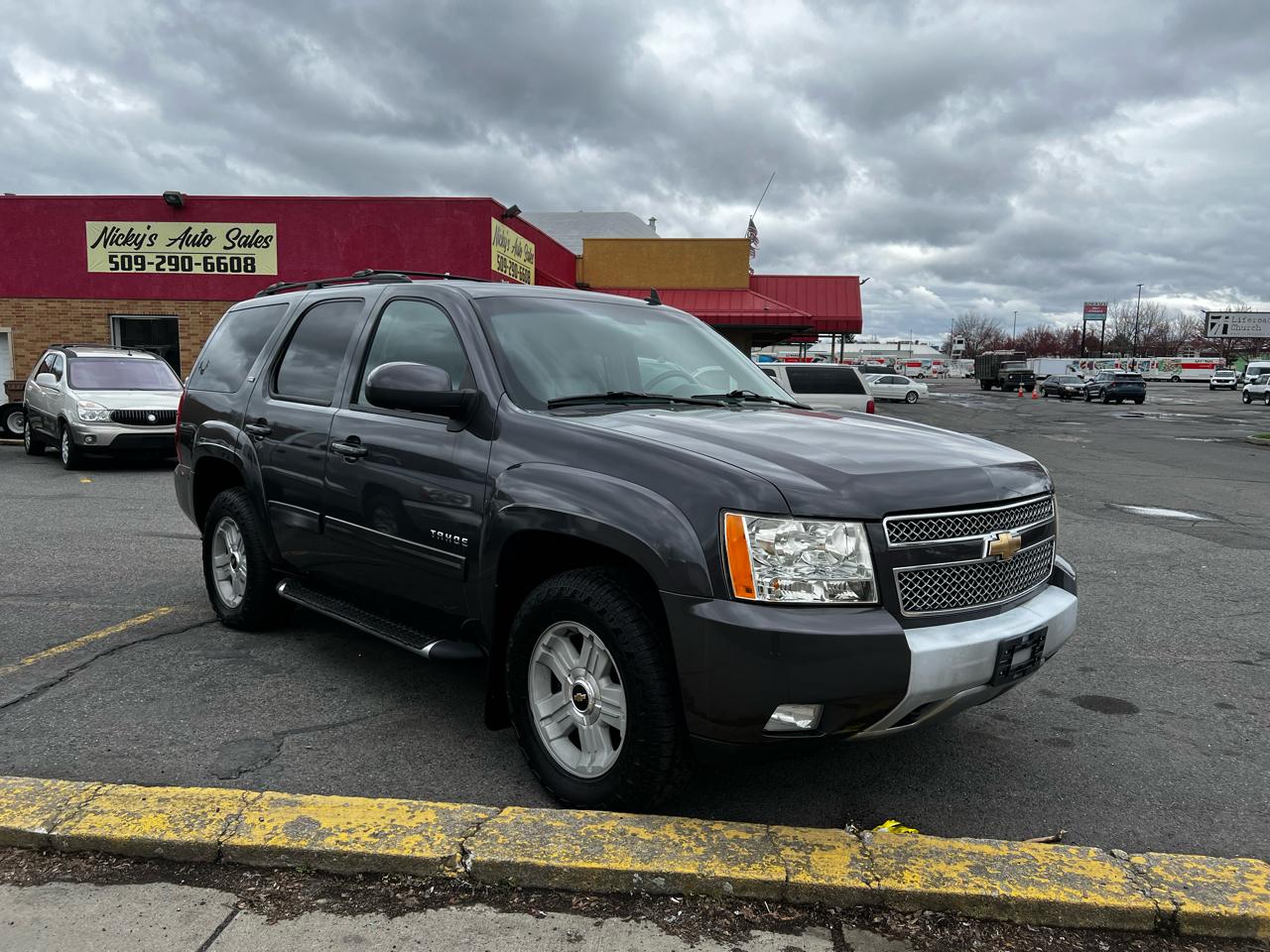 Chevrolet Tahoe  2010