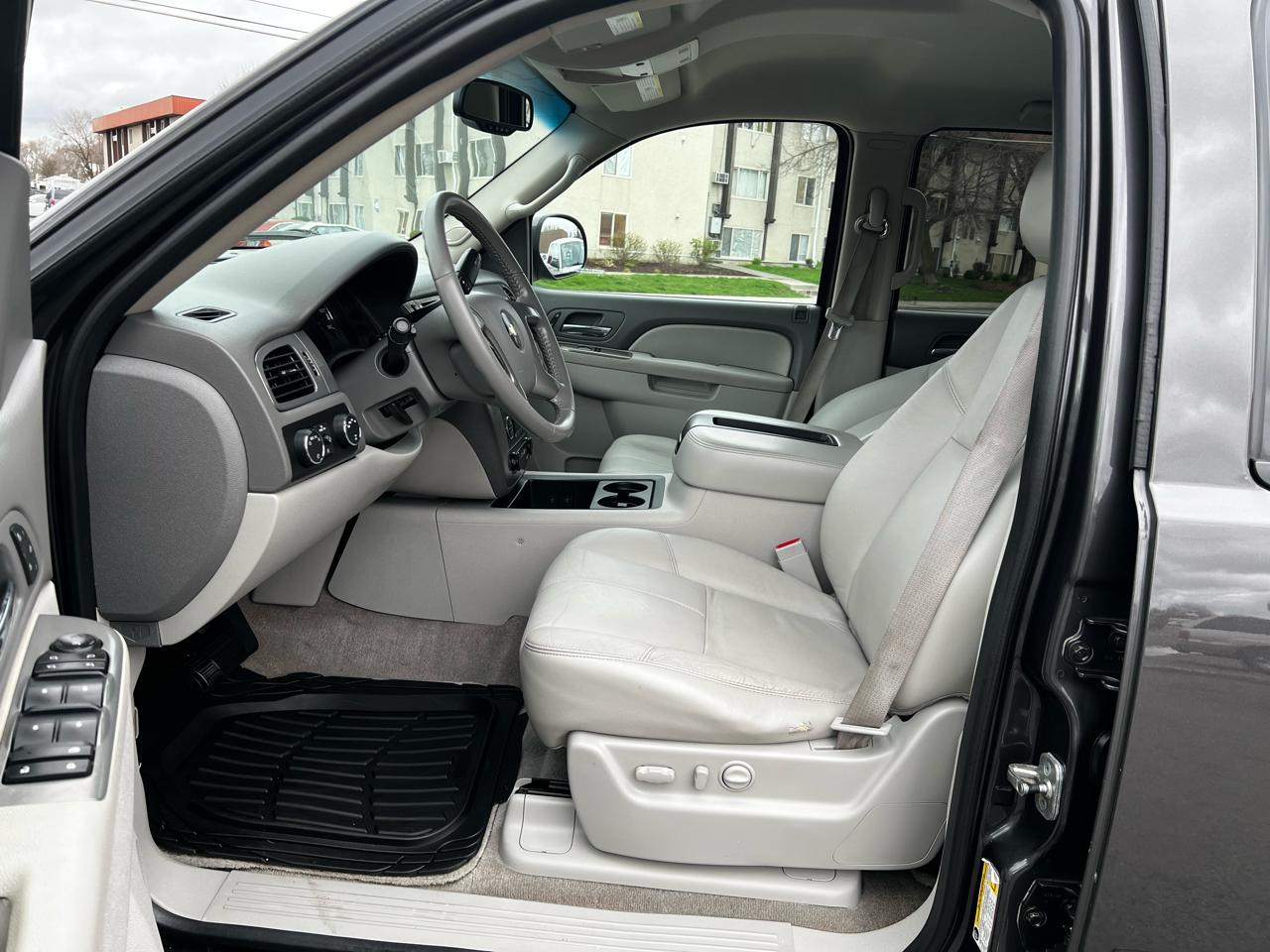 Chevrolet Tahoe  2010