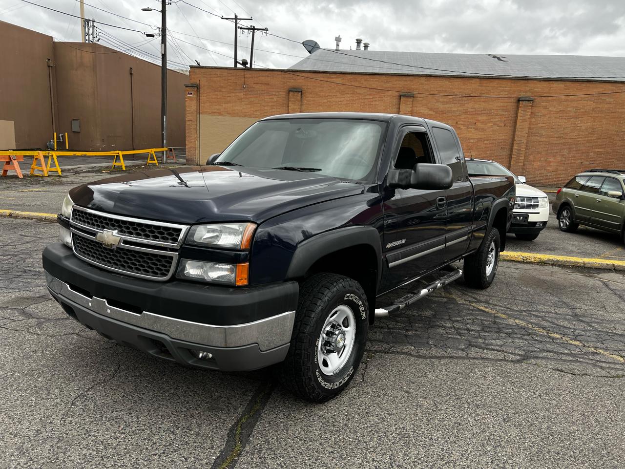 Chevrolet Silverado 2500HD LT Ext. Cab Short Bed 4WD 2005