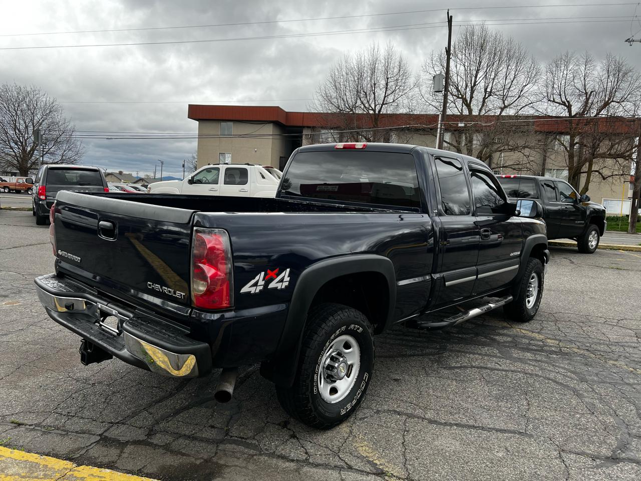Chevrolet Silverado 2500HD LT Ext. Cab Short Bed 4WD 2005