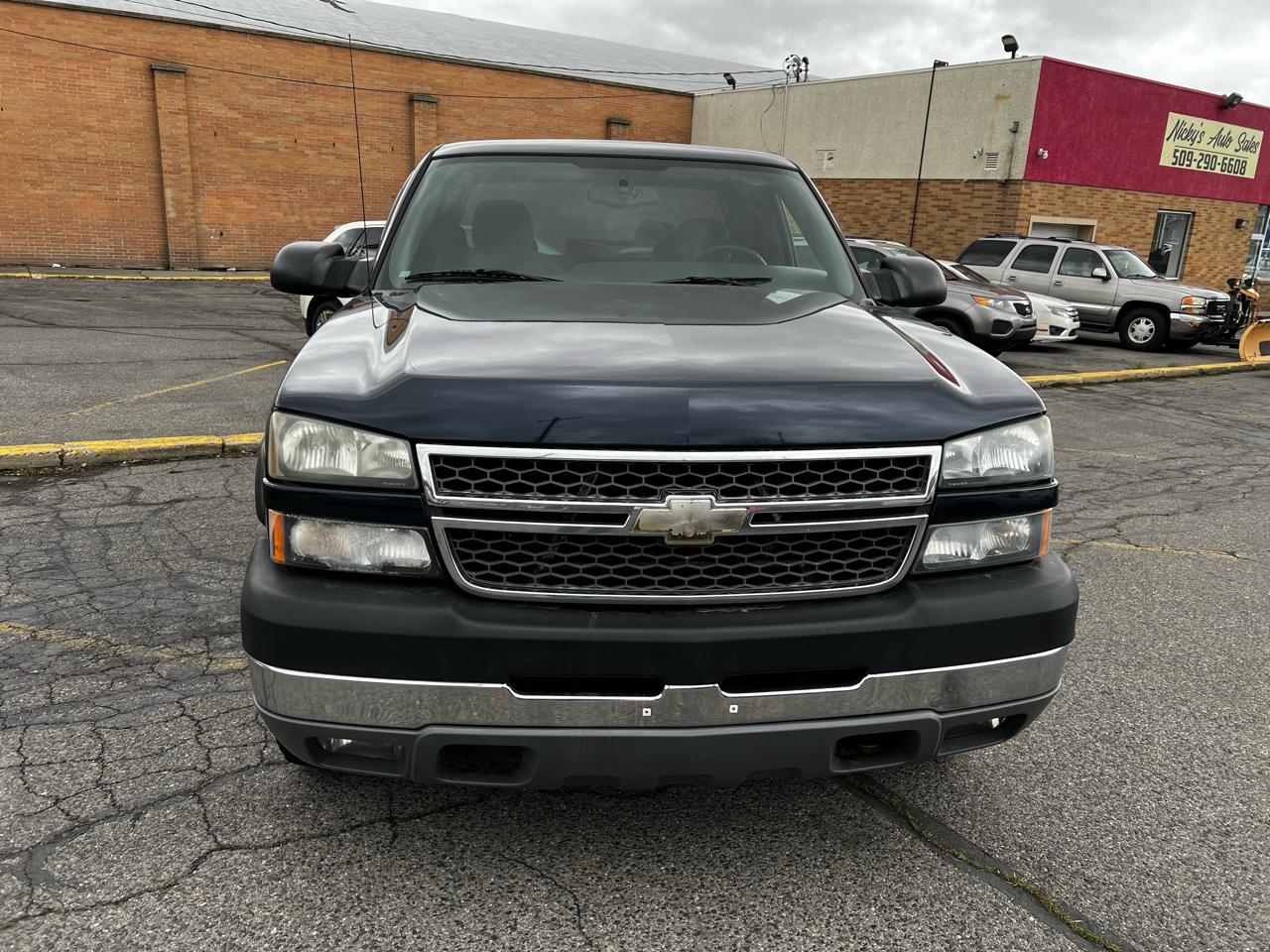 Chevrolet Silverado 2500HD LT Ext. Cab Short Bed 4WD 2005