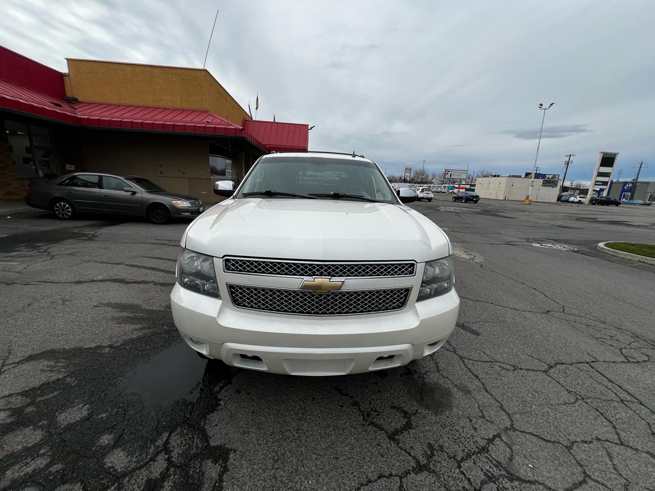 Chevrolet Avalanche LTZ 4WD 2011