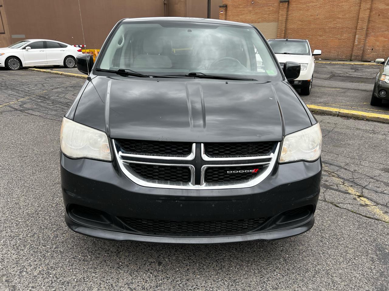 Dodge Grand Caravan SXT 2012