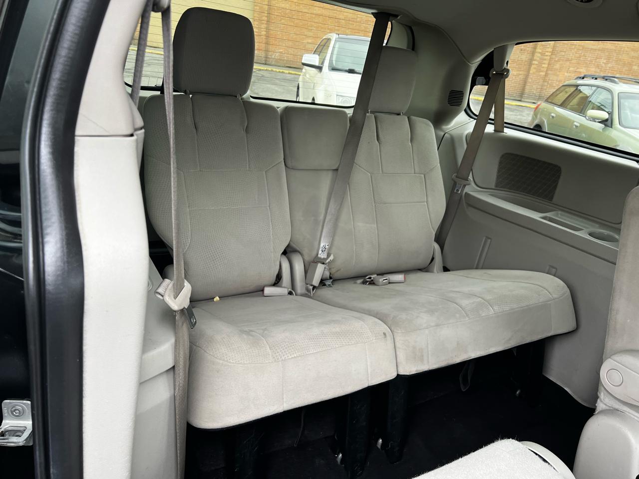 Dodge Grand Caravan SXT 2012