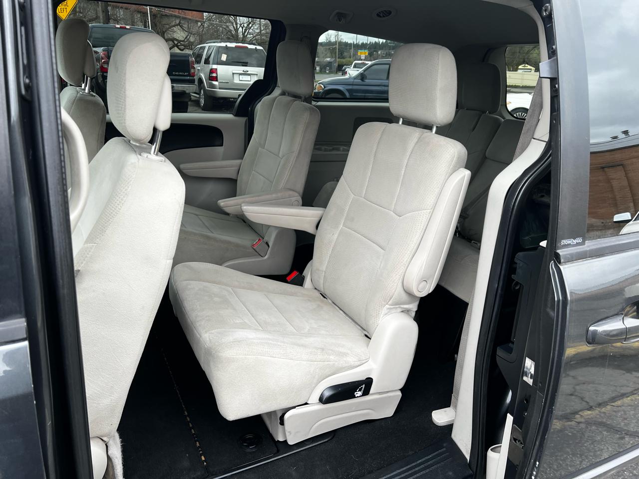 Dodge Grand Caravan SXT 2012