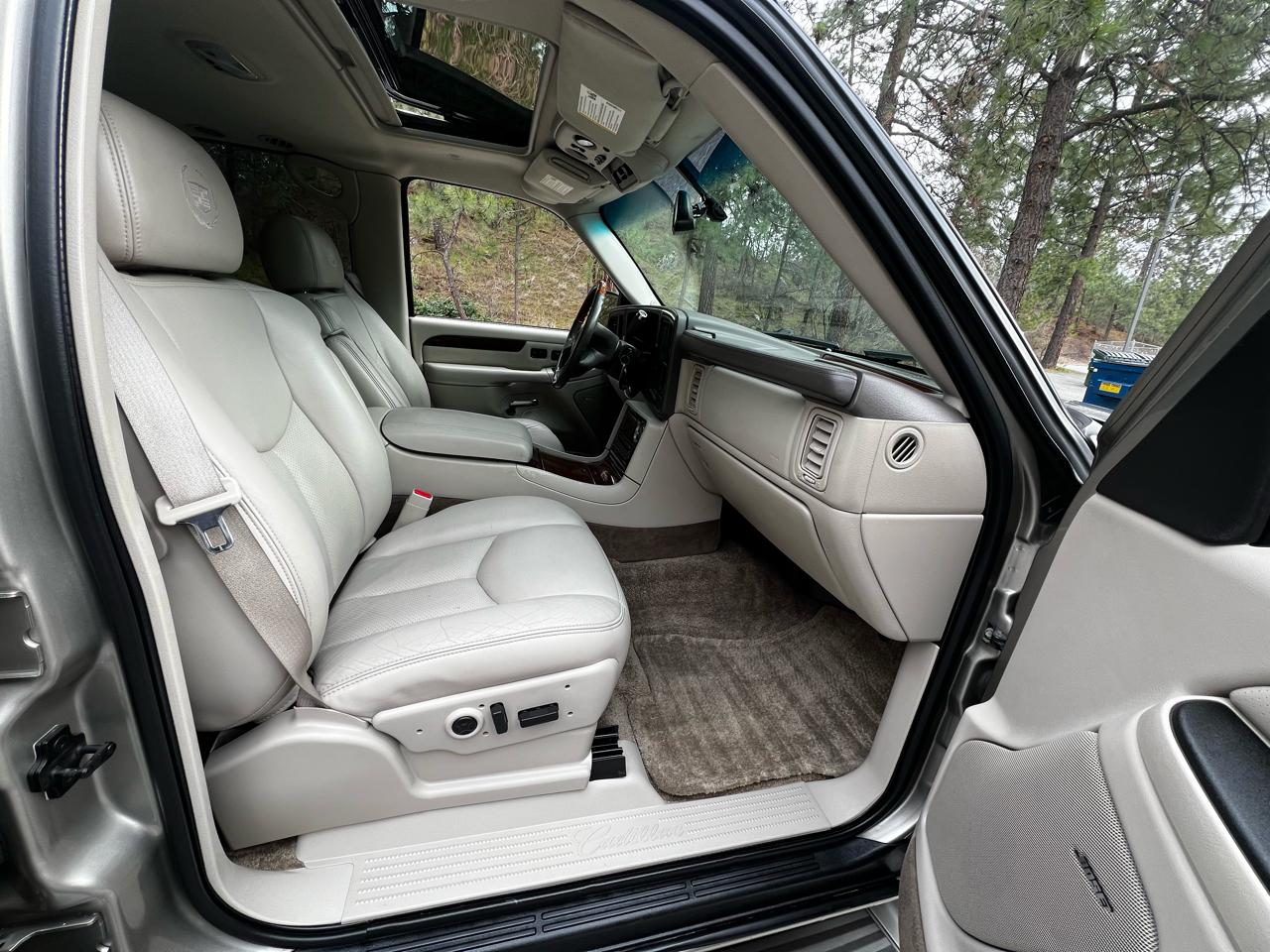 Cadillac Escalade ESV 2003