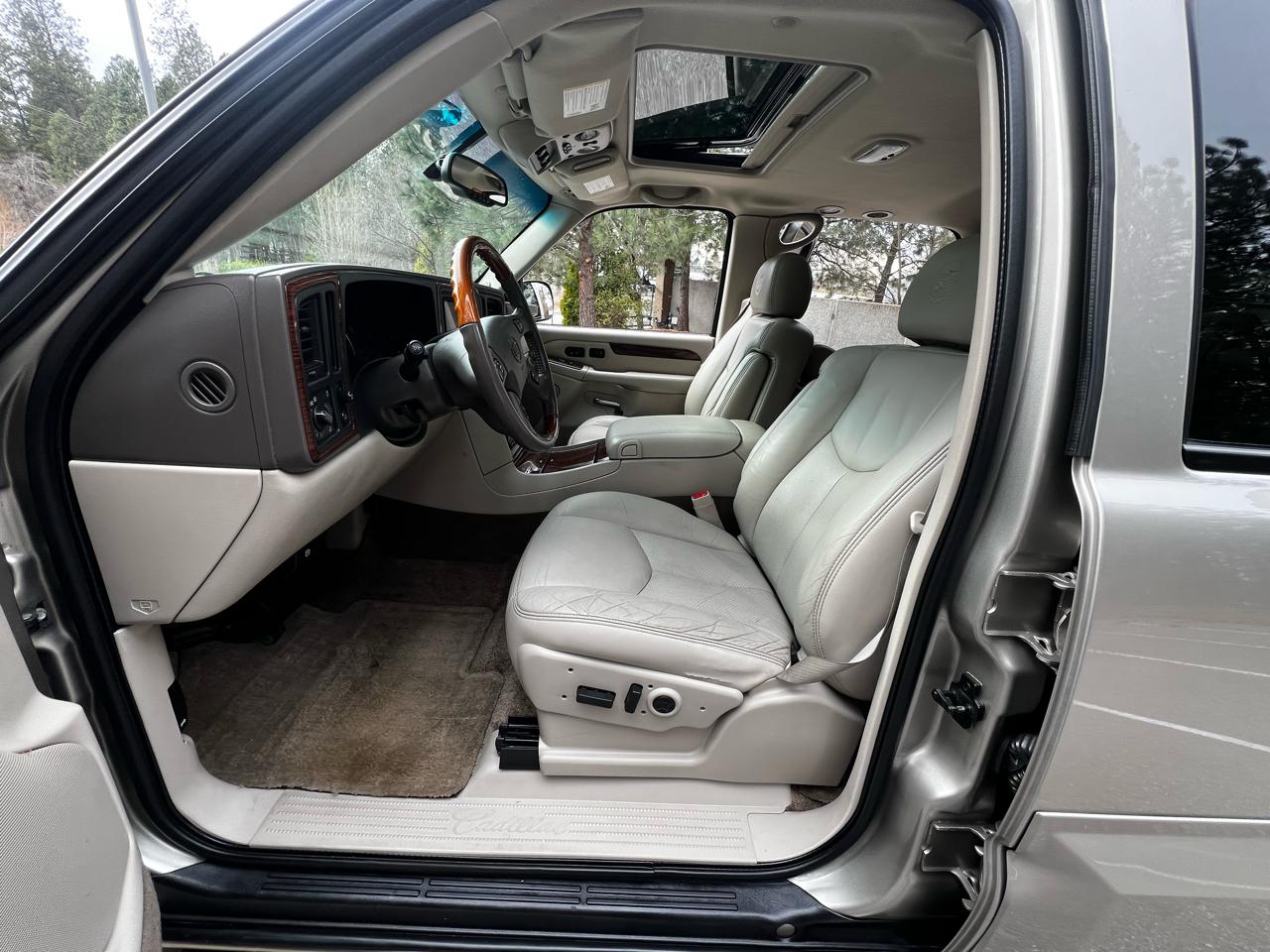 Cadillac Escalade ESV 2003