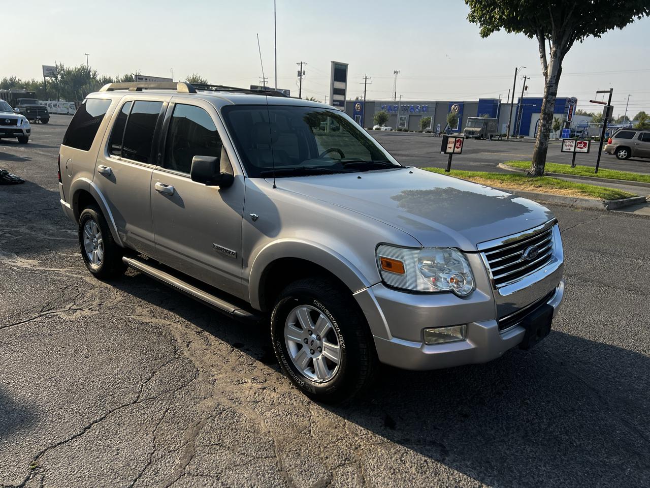 Ford Explorer XLT 4.6L 4WD 2007