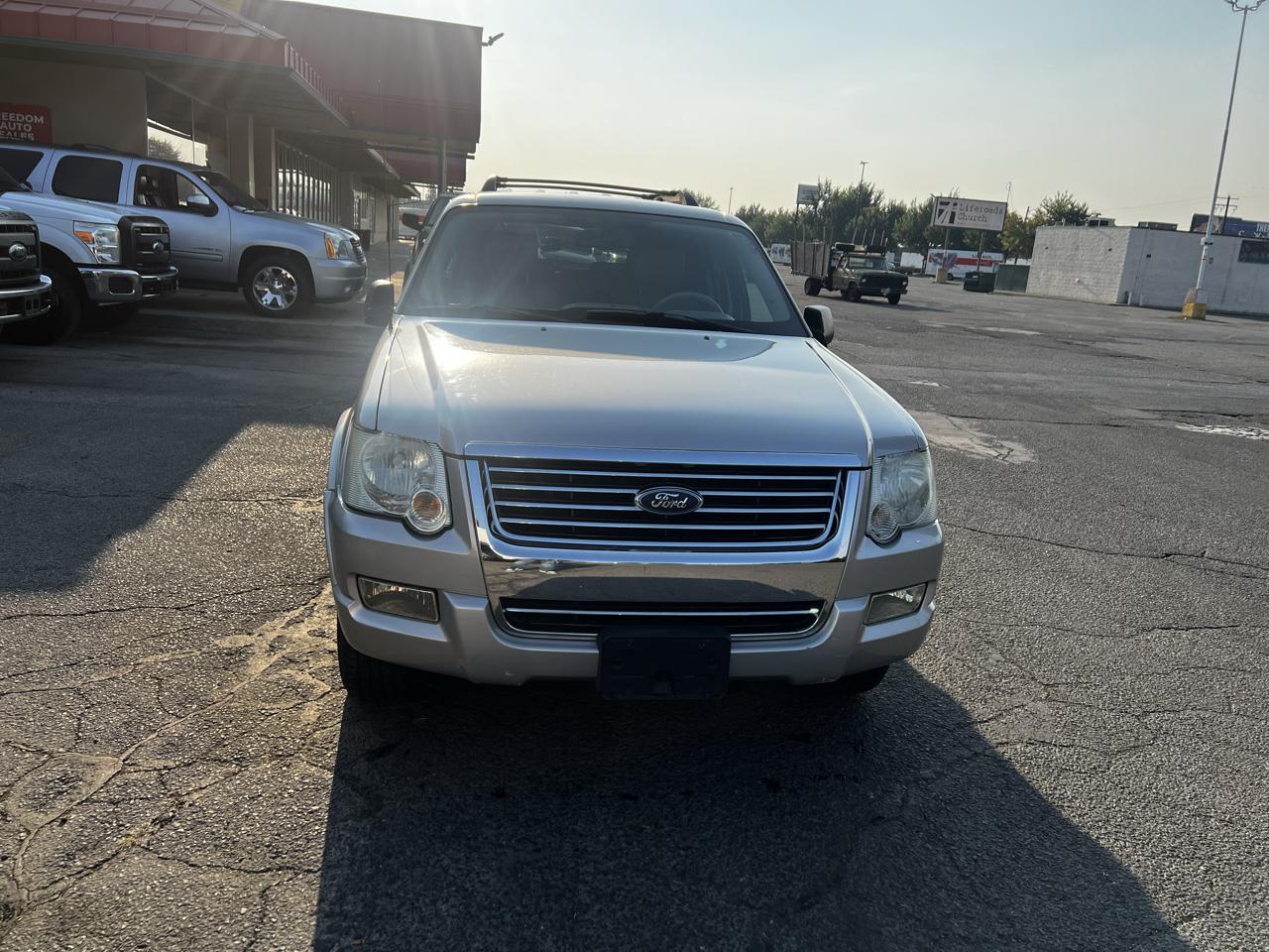 Ford Explorer XLT 4.6L 4WD 2007