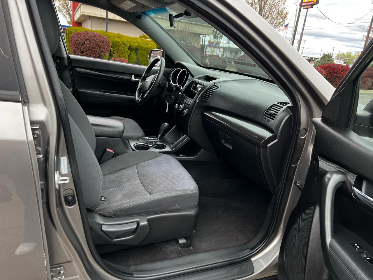 Kia Sorento LX V6 4WD 2013