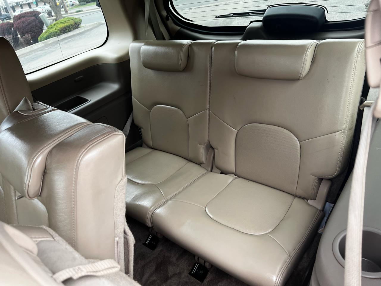 Nissan Pathfinder LE 4WD 2012