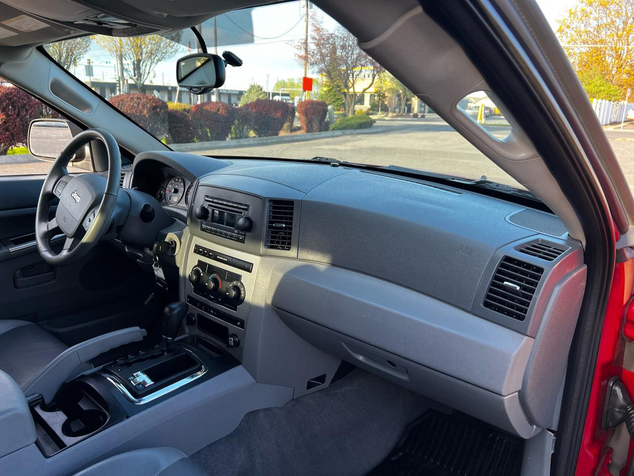 Jeep Grand Cherokee Laredo 4WD 2005
