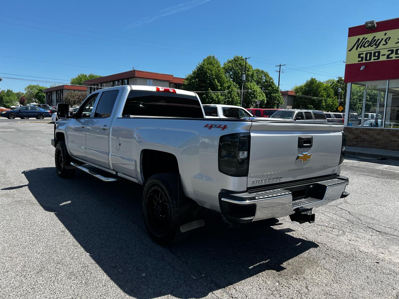 Chevrolet Silverado 2500HD LT Crew Cab 4WD 2017