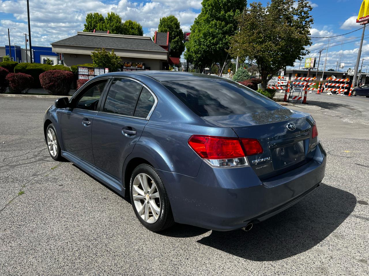Subaru Legacy 2.5i Premium 2013