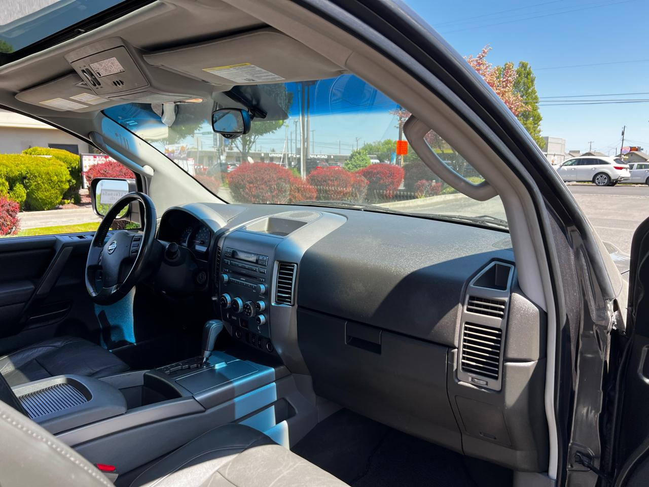 Nissan Armada SE 4WD 2005