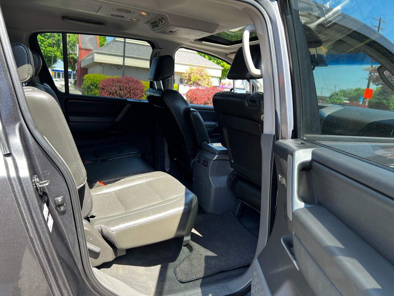 Nissan Armada SE 4WD 2005