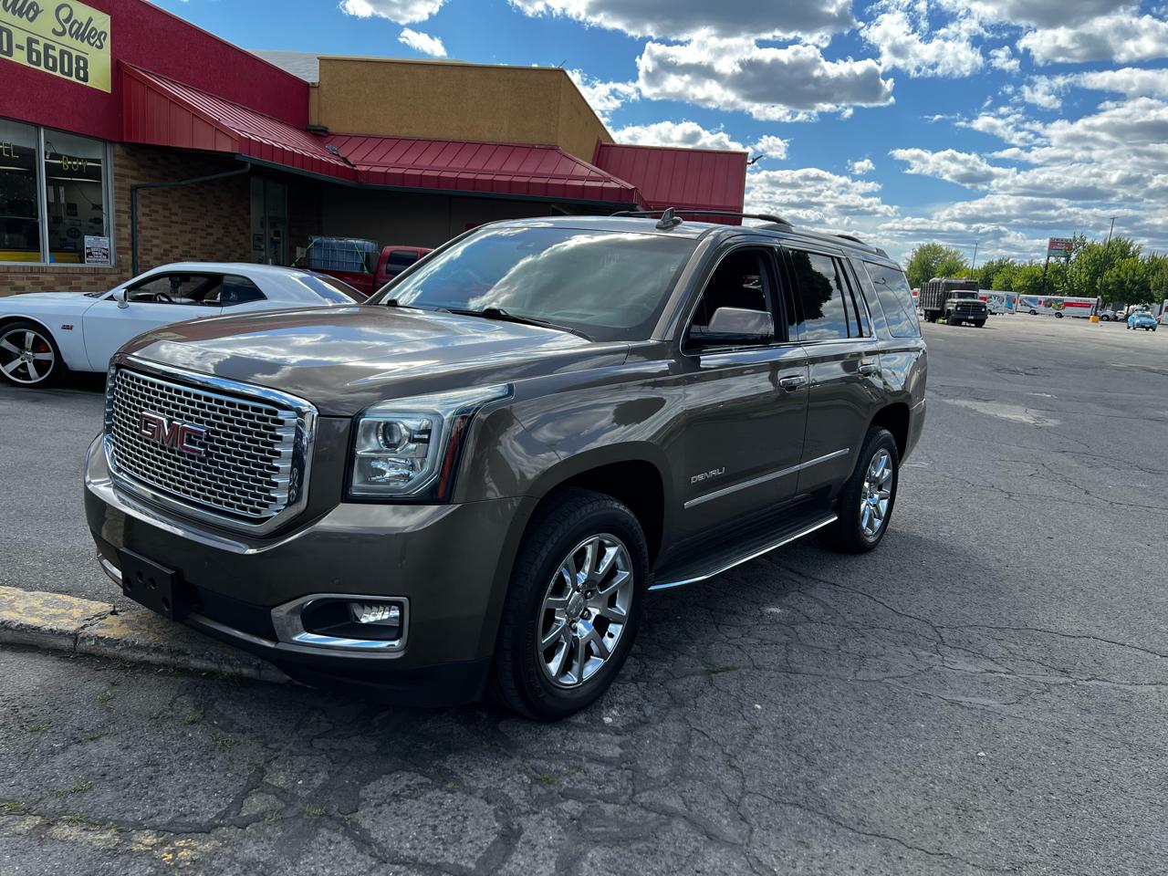 GMC Yukon Denali 4WD 2016