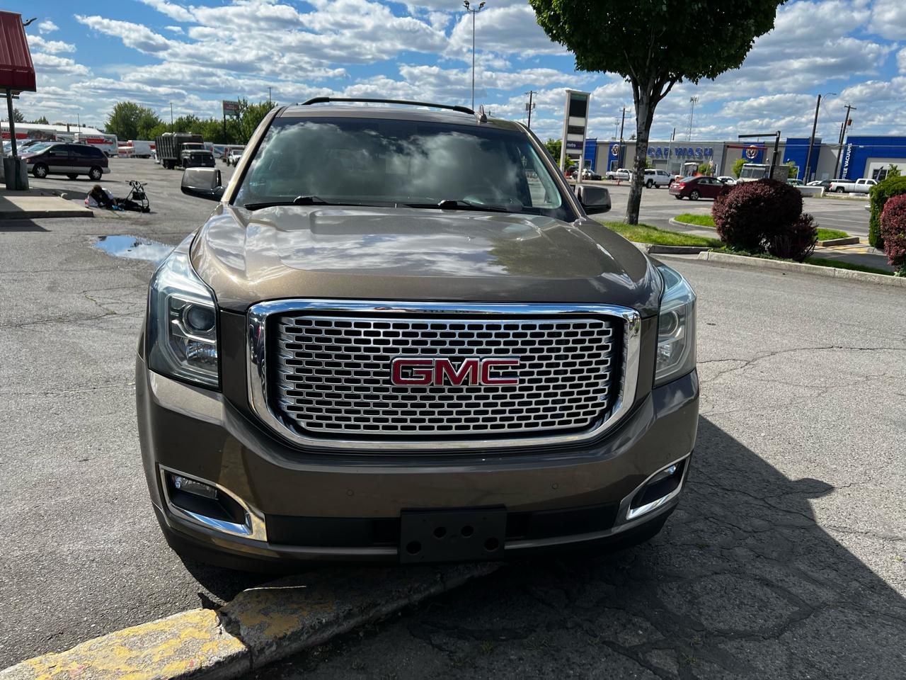 GMC Yukon Denali 4WD 2016